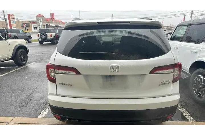 $28000 : Honda Pilot 2022 AWD Sport 4 image 10