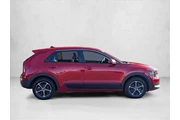 $25989 : Kia Niro 2026 LX 4dr Crossov thumbnail