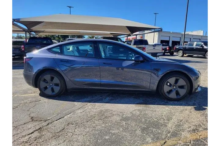 $24500 : Tesla Model 3 2023 4dr Sedan image 2