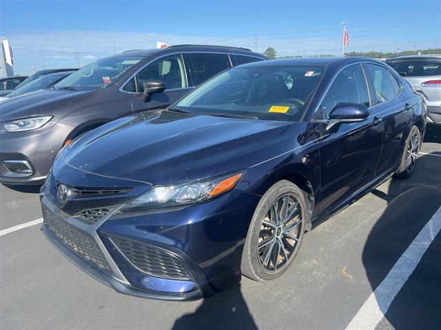 $22991 : PRE-OWNED 2021 TOYOTA CAMRY SE image 5