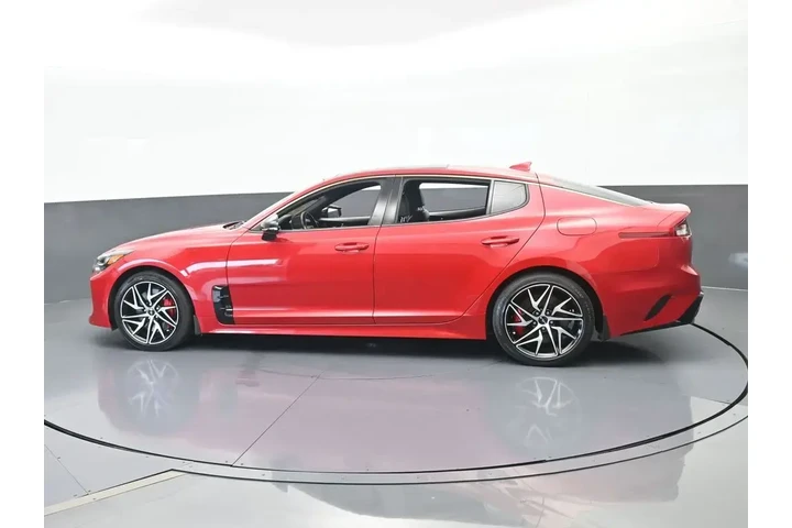 $26225 : Kia Stinger 2023 GT-Line 4dr image 3