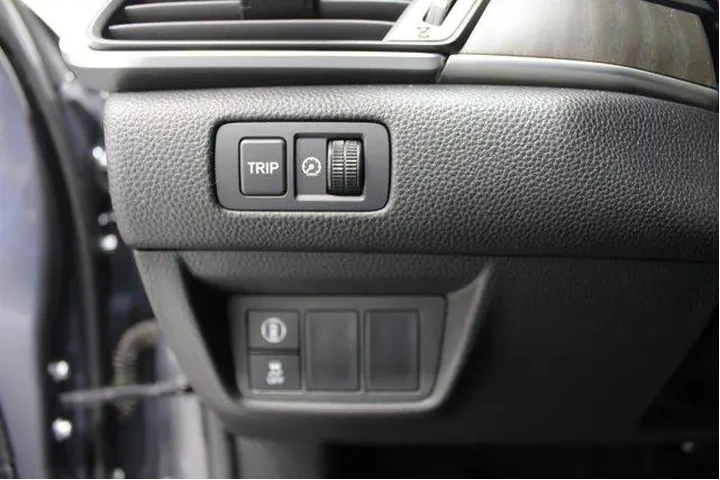 $27981 : Honda Accord 2020 EX-L 4dr S image 8