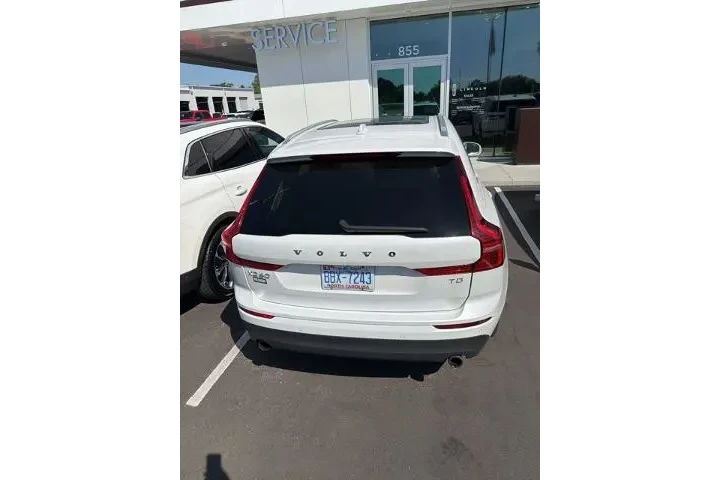 $25612 : Volvo XC60 2021 T5 Momentum image 3