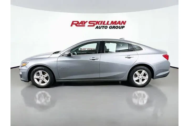 $22975 : Chevrolet Malibu 2024 LT 4dr image 2