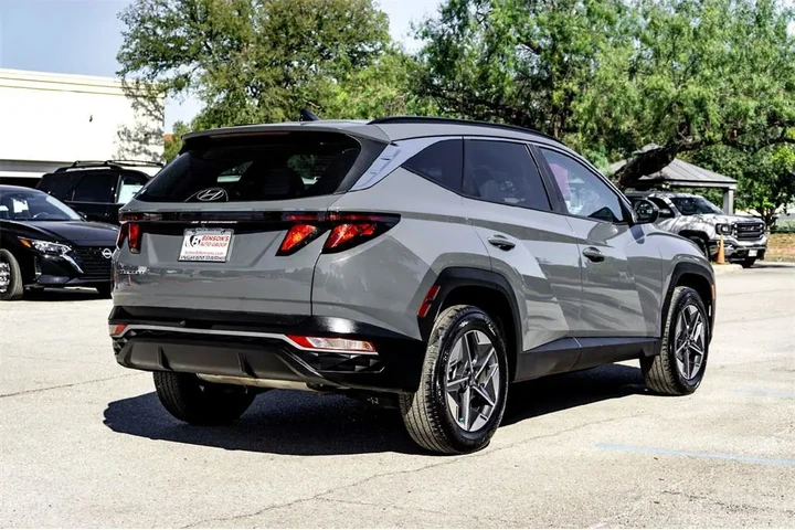 $23887 : Hyundai TUCSON 2025 AWD SEL image 5