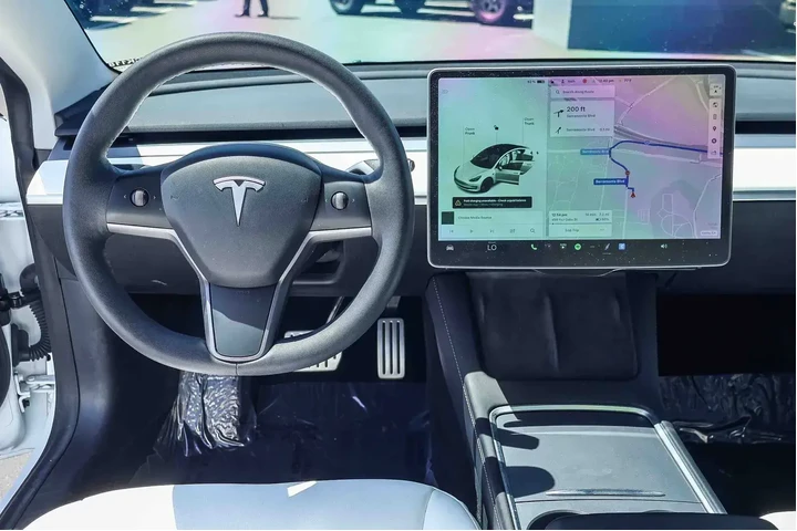 $29000 : Tesla Model 3 2022 AWD Perfo image 3