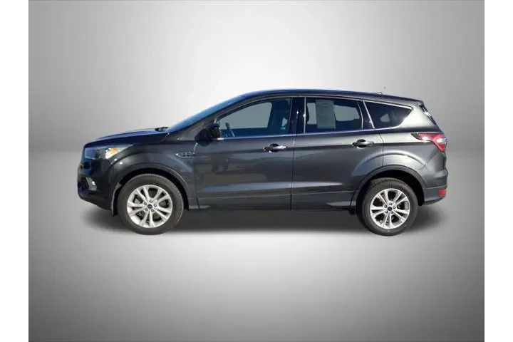 $12909 : Ford Escape 2017 AWD SE 4dr image 2