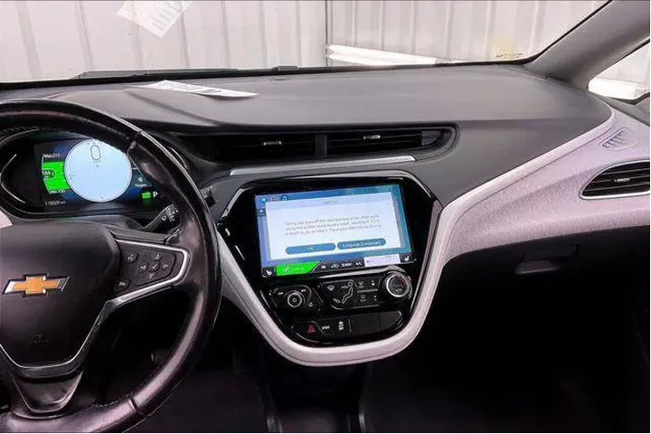 $11490 : Chevrolet Bolt EV 2020 LT 4d image 6