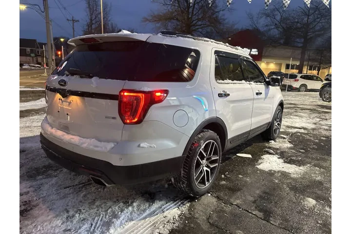 $16995 : 2017 Explorer Sport image 6