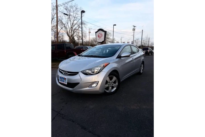 $6500 : 2013 Elantra GLS image 4
