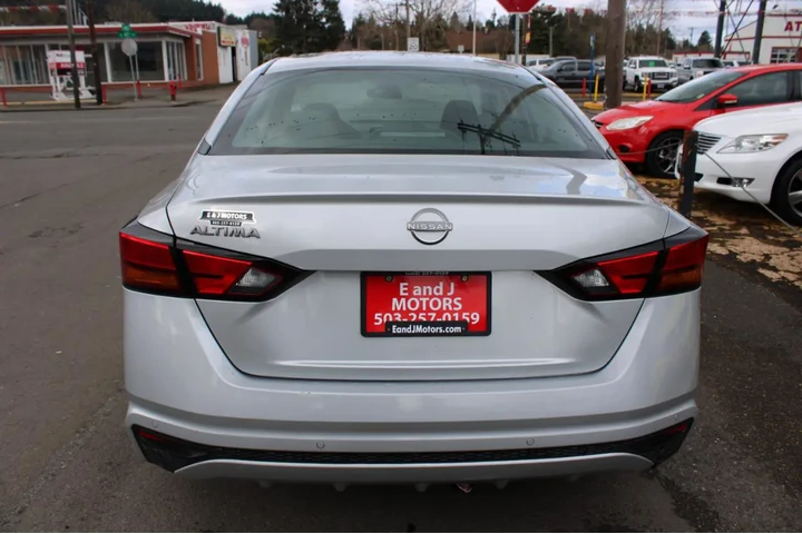 $13495 : 2023 Altima 2.5 S Sedan image 6