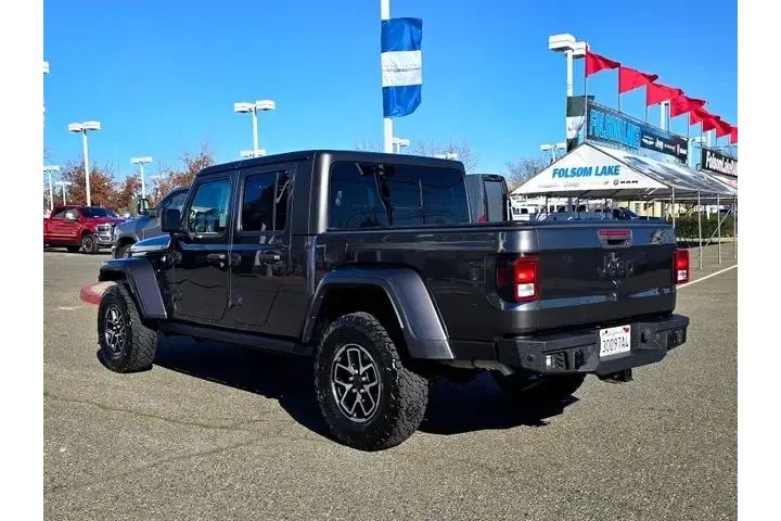 $35900 : Jeep Gladiator 2023 4x4 Spor image 6