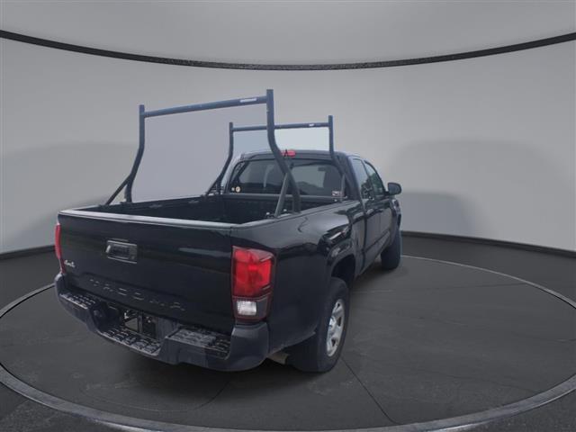 $26500 : PRE-OWNED 2022 TOYOTA TACOMA image 8