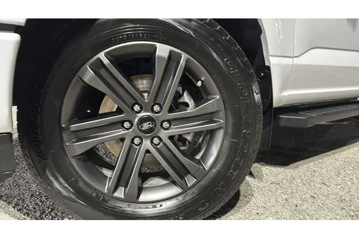 $38035 : Ford F-150 2022 4x4 XL 4dr S image 9