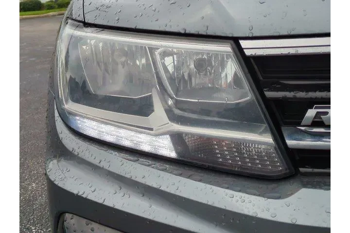 $10688 : Volkswagen Tiguan 2021 SE 4d image 10