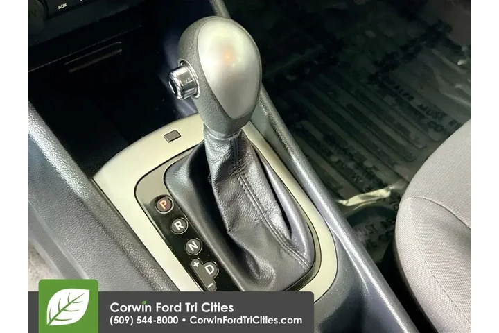 $8499 : Kia Rio 2017 LX 4dr Sedan 6A image 9