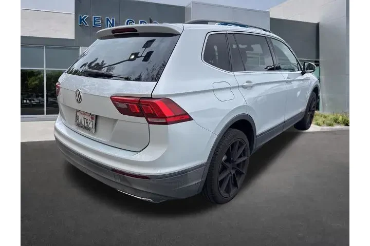 $17021 : Volkswagen Tiguan 2019 SE 4d image 3