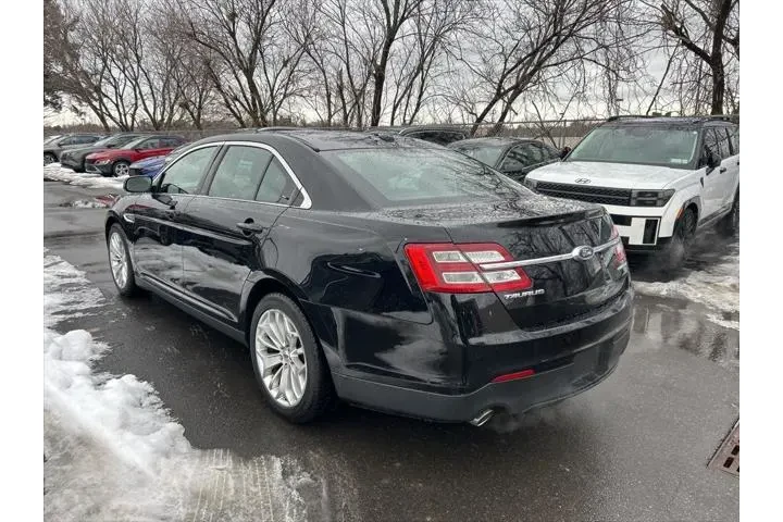 $15900 : Ford Taurus 2019 Limited 4dr image 6