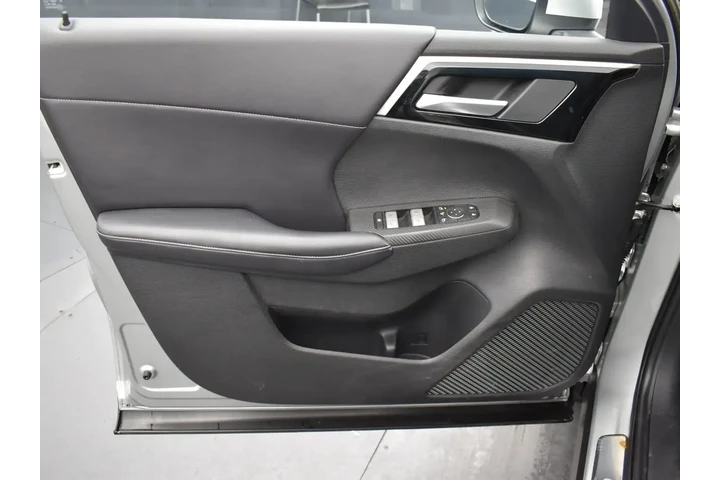 $21995 : Mitsubishi Outlander 2023 AW image 9