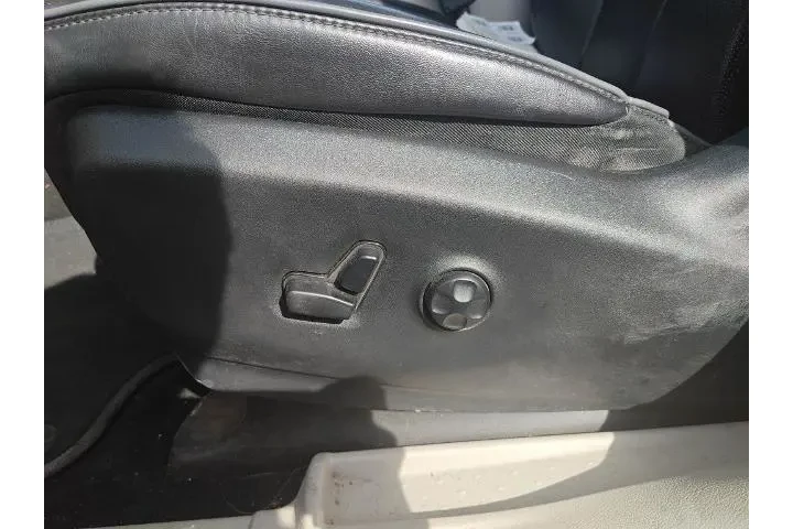 $23161 : Chrysler Pacifica Hybrid 201 image 9