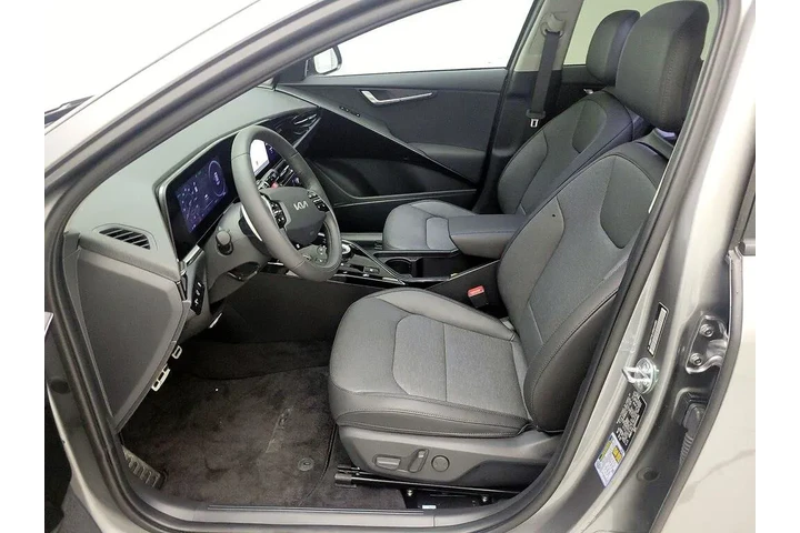 $30998 : Kia Niro EV 2025 Wave 4dr Cr image 10