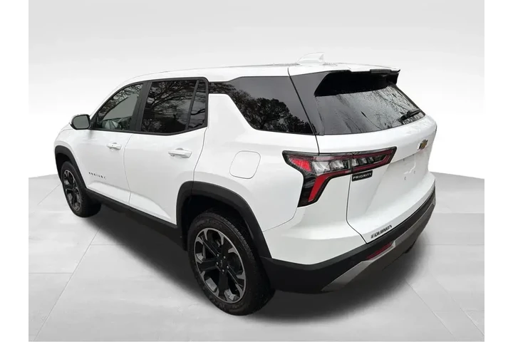 $25931 : Chevrolet Equinox 2025 LT 4d image 3