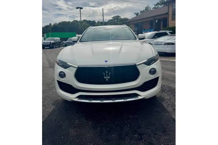 $17900 : 2017 Levante image 6