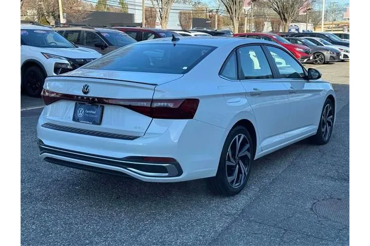 $26650 : Volkswagen Jetta 2025 SEL 4d image 8