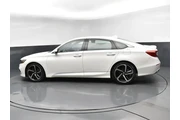 $15995 : Honda Accord 2020 Sport 4dr thumbnail