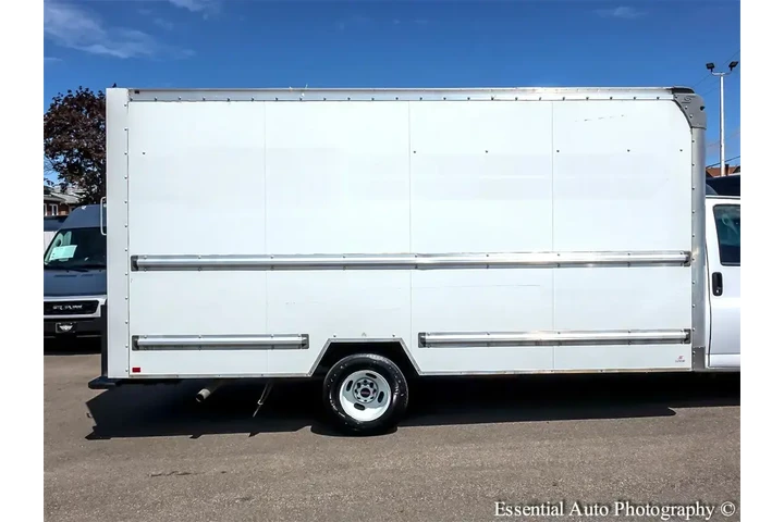 $21995 : GMC Savana 2019 3500 2dr 177 image 9