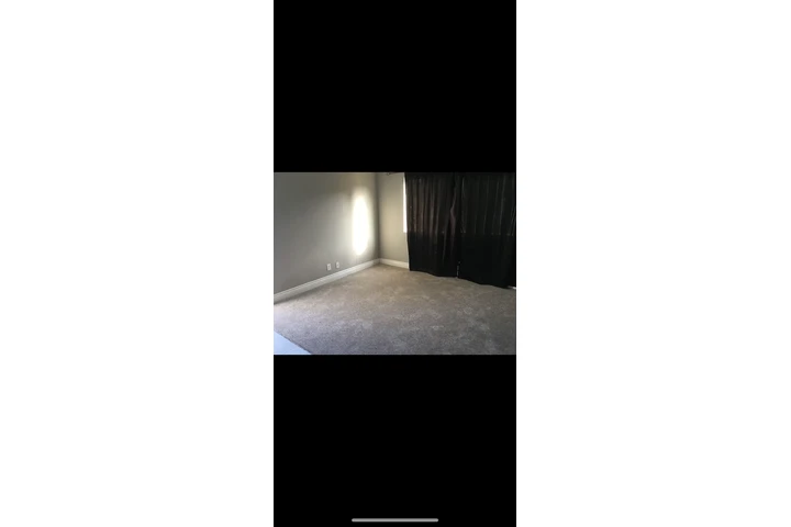 $700 : Cuarto image 1