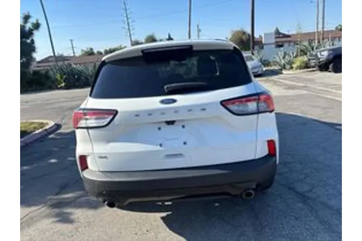 $19950 : Ford Escape 2022 SE 4dr SUV image 6