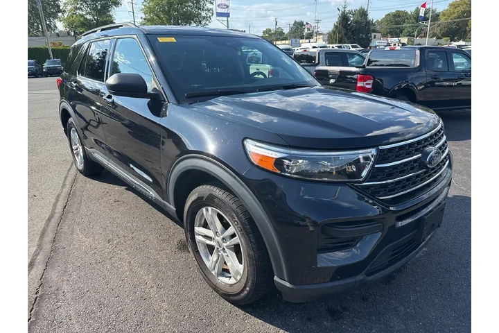 $25600 : Ford Explorer 2022 AWD XLT 4 image 4