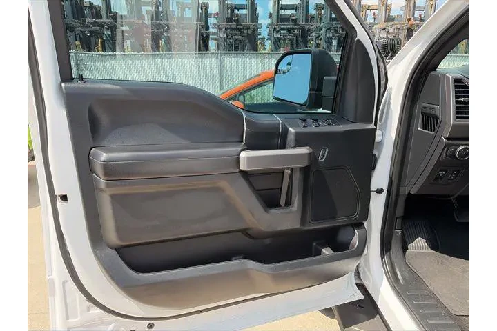 $23000 : Ford F-150 2019 4x2 XL 4dr S image 9