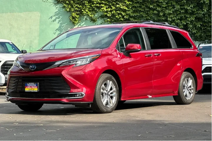 $39888 : Toyota Sienna 2022 XLE 8-Pas image 8