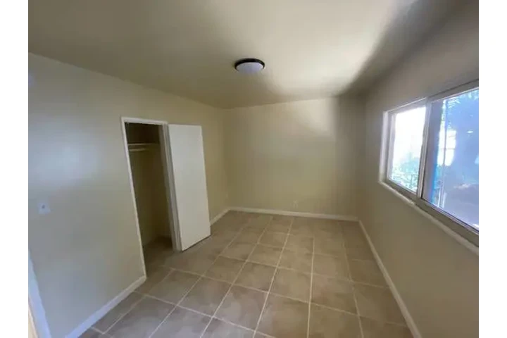 $2495 : 2 bed/1 bath Westchester $2495 image 4