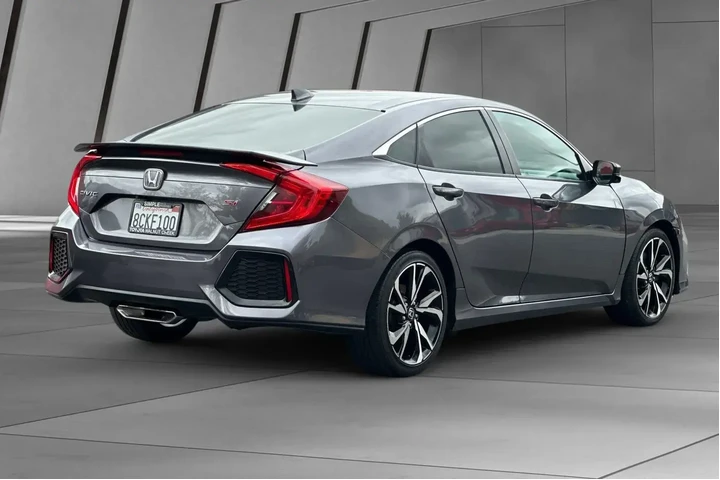 $17400 : Honda Civic 2018 Si 4dr Seda image 4