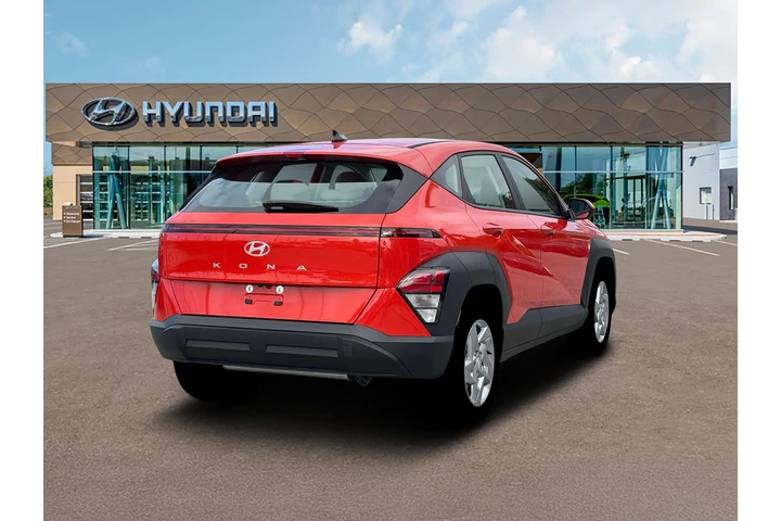 $28035 : Hyundai KONA 2026 SE 4dr SUV image 7