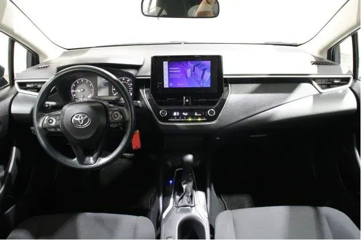 $20889 : Toyota Corolla 2023 LE 4dr S image 2
