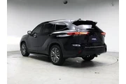 $34998 : Toyota Highlander 2022 Plati thumbnail