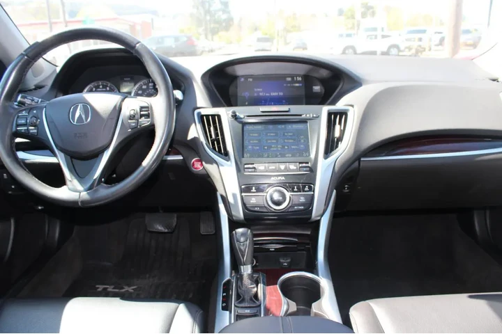 $16995 : 2015 TLX 4dr Sdn FWD image 9