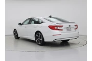 $27998 : Honda Accord Hybrid 2022 Spo thumbnail