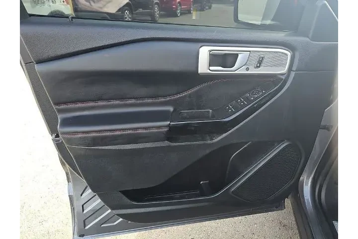 $27999 : Ford Explorer 2023 ST-Line 4 image 9