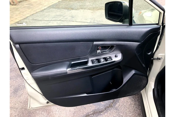 $13990 : 2015 XV Crosstrek 2.0i Premiu image 9