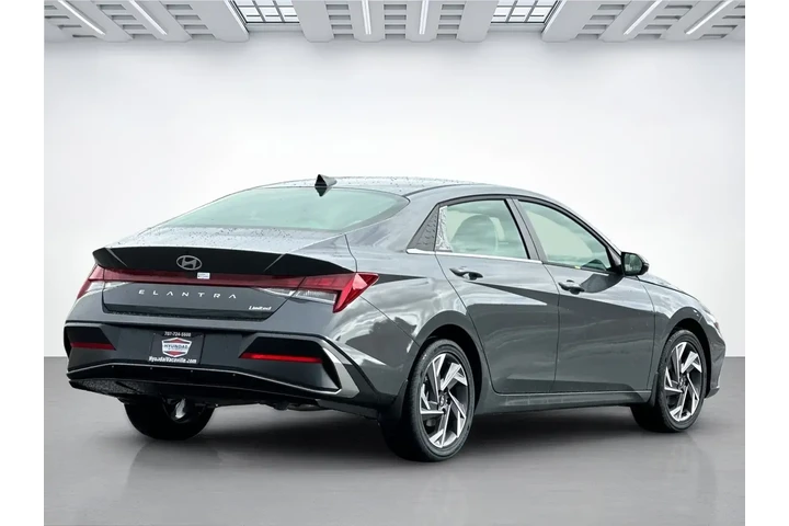 $23277 : Hyundai ELANTRA 2025 Limited image 6