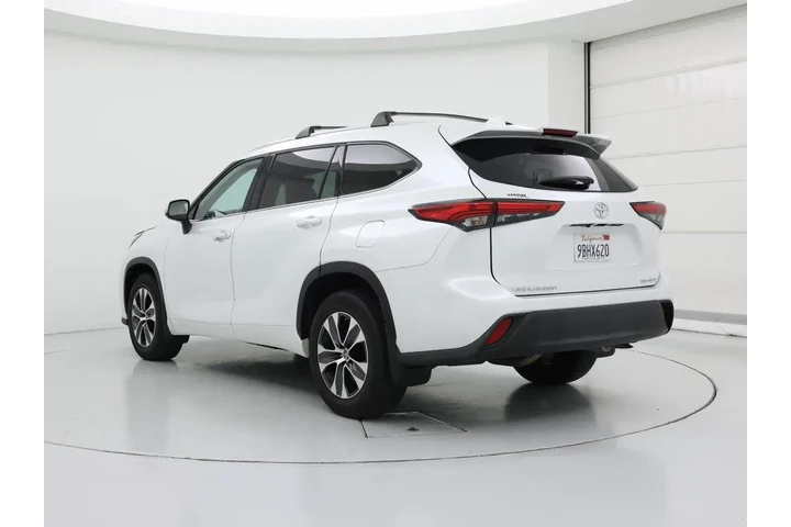 $37998 : Toyota Highlander 2022 AWD X image 2