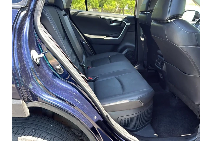 $38699 : 2023 RAV4 Hybrid Limited image 9
