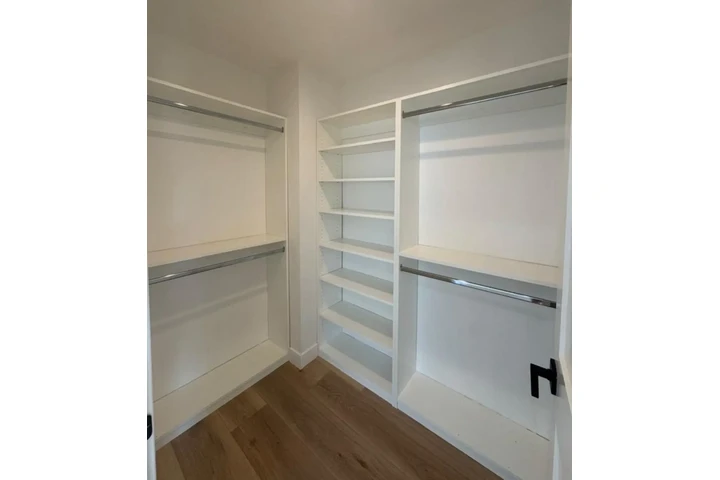 $1900 : 2 Bed 2Bath Apt in Vermont Ave image 7