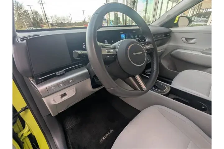 $22657 : Hyundai KONA 2024 SEL 4dr Cr image 10