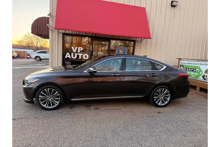 $10999 : 2015 Genesis 3.8L image 9